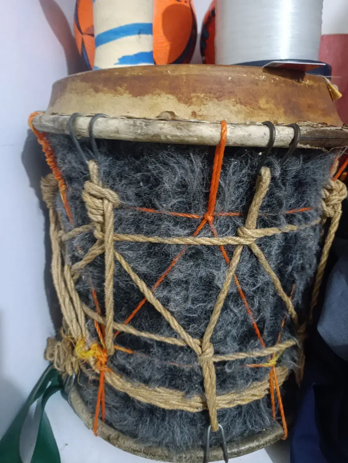 دمام ودهل|درام و پرکاشن|بندرعباس, |دیوار