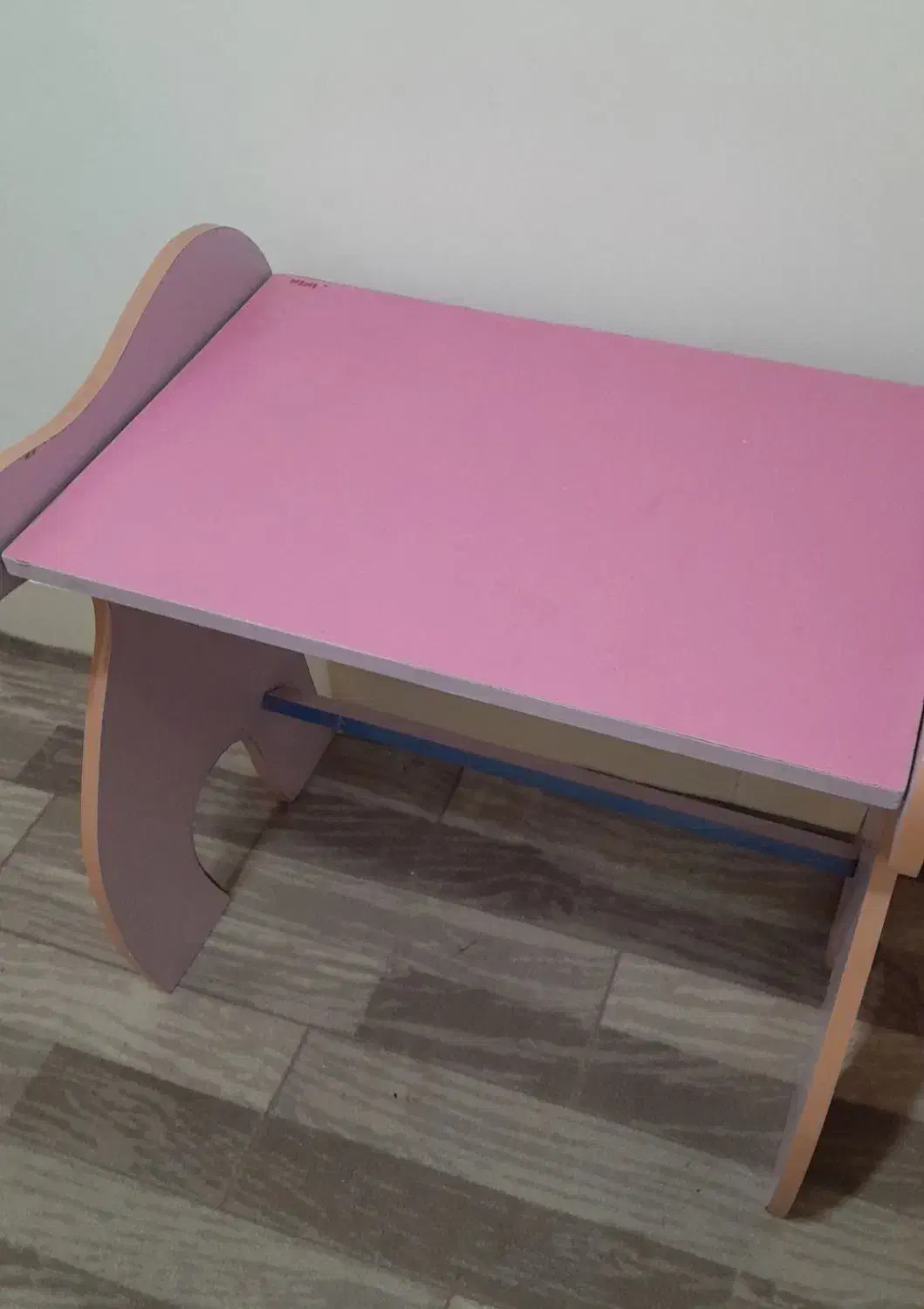 میز تحریر|میز تحریر و کامپیوتر|رشت, شهرک شهید مفتح|دیوار