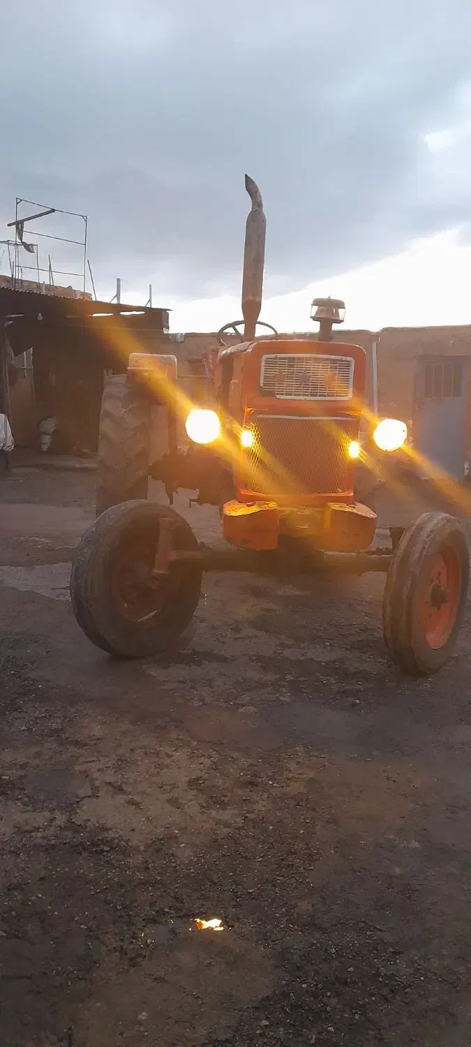 تراکتور رومانی،تریلی تبریزی|خودرو سنگین|حمیل, |دیوار