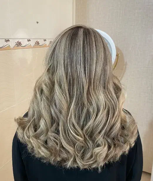 تخفیف ویژه رنگ و مش و پروتیین تراپی|خدمات آرایشگری و زیبایی|کاشان, گبرها|دیوار