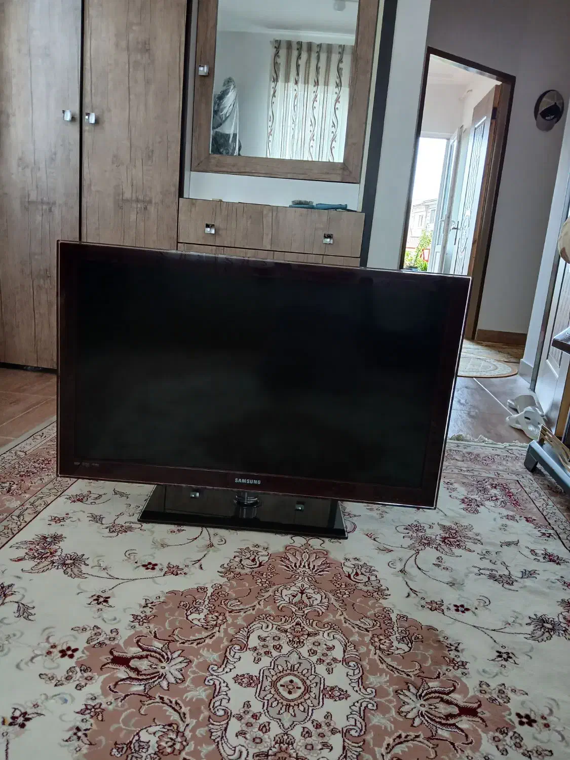 تلویزیون 42 ال سی دی|تلویزیون و پروژکتور|لاهیجان, فیاض|دیوار