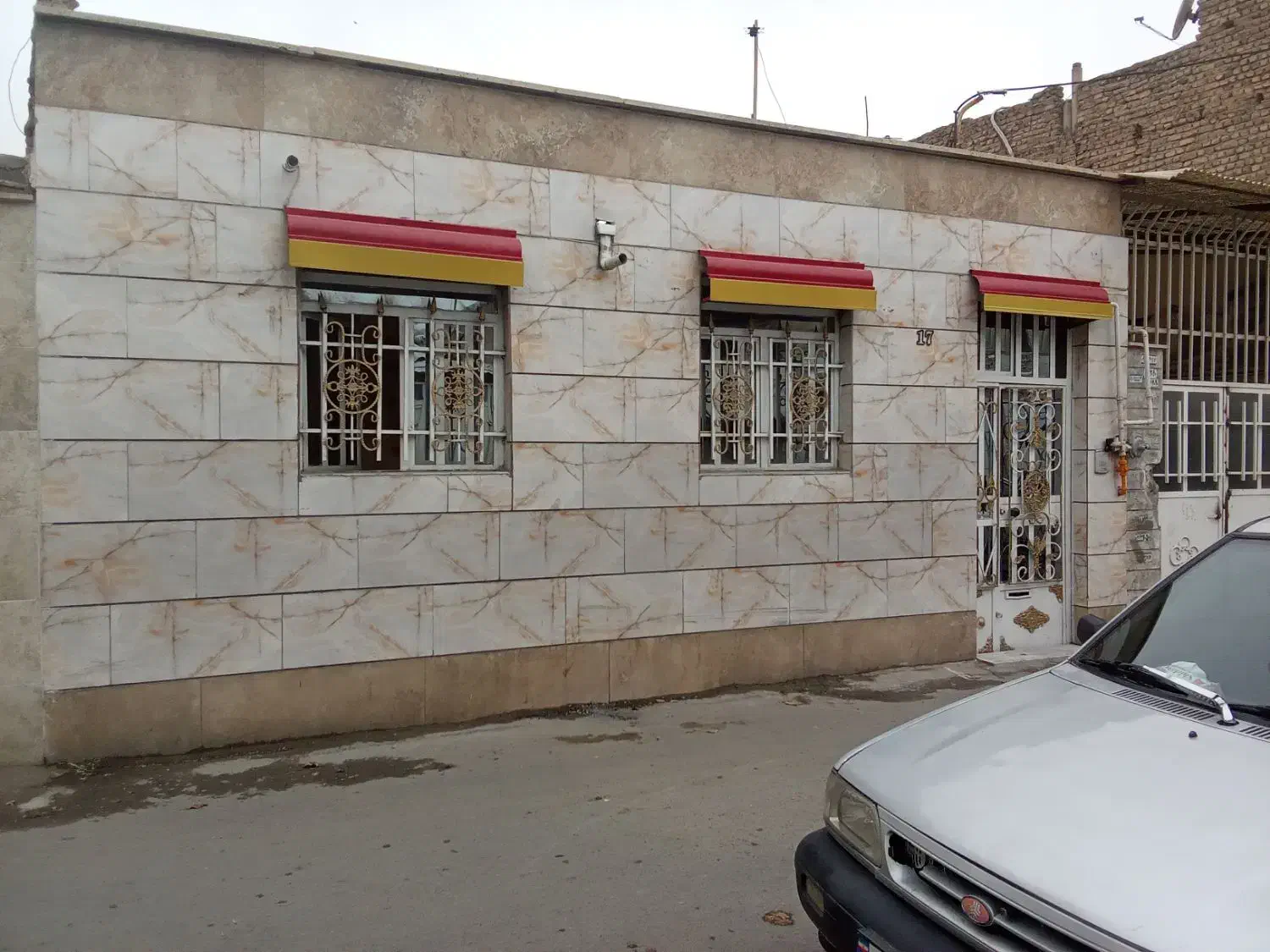 خانه ویلایی 110 متری قابل معاوضه با خانه کوچکتر|فروش خانه و ویلا|چهارباغ, |دیوار