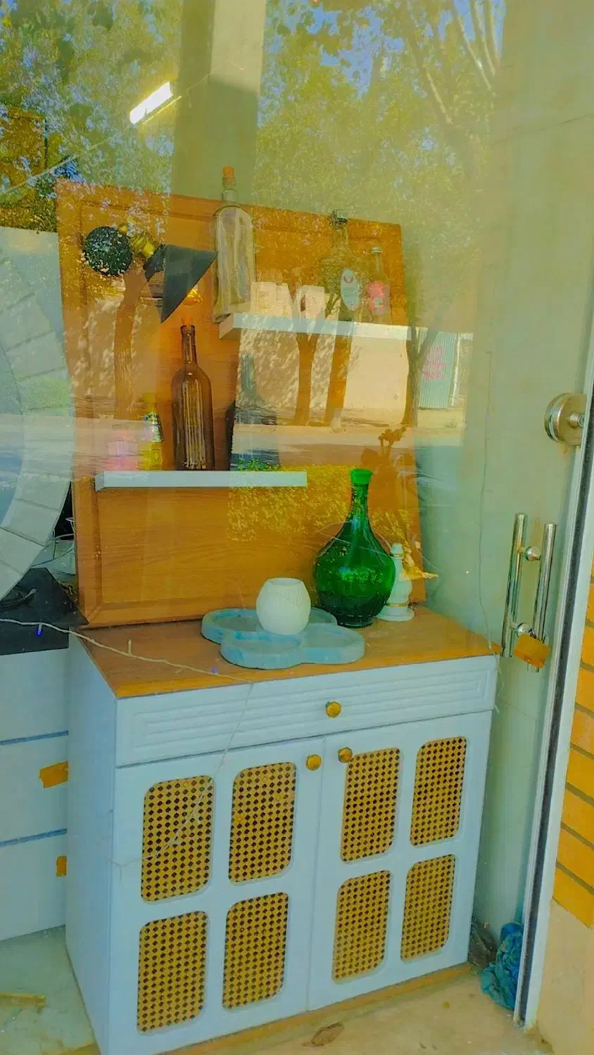 کافی بار  میز صندلی|مبلمان خانگی و میز عسلی|شهرضا, |دیوار