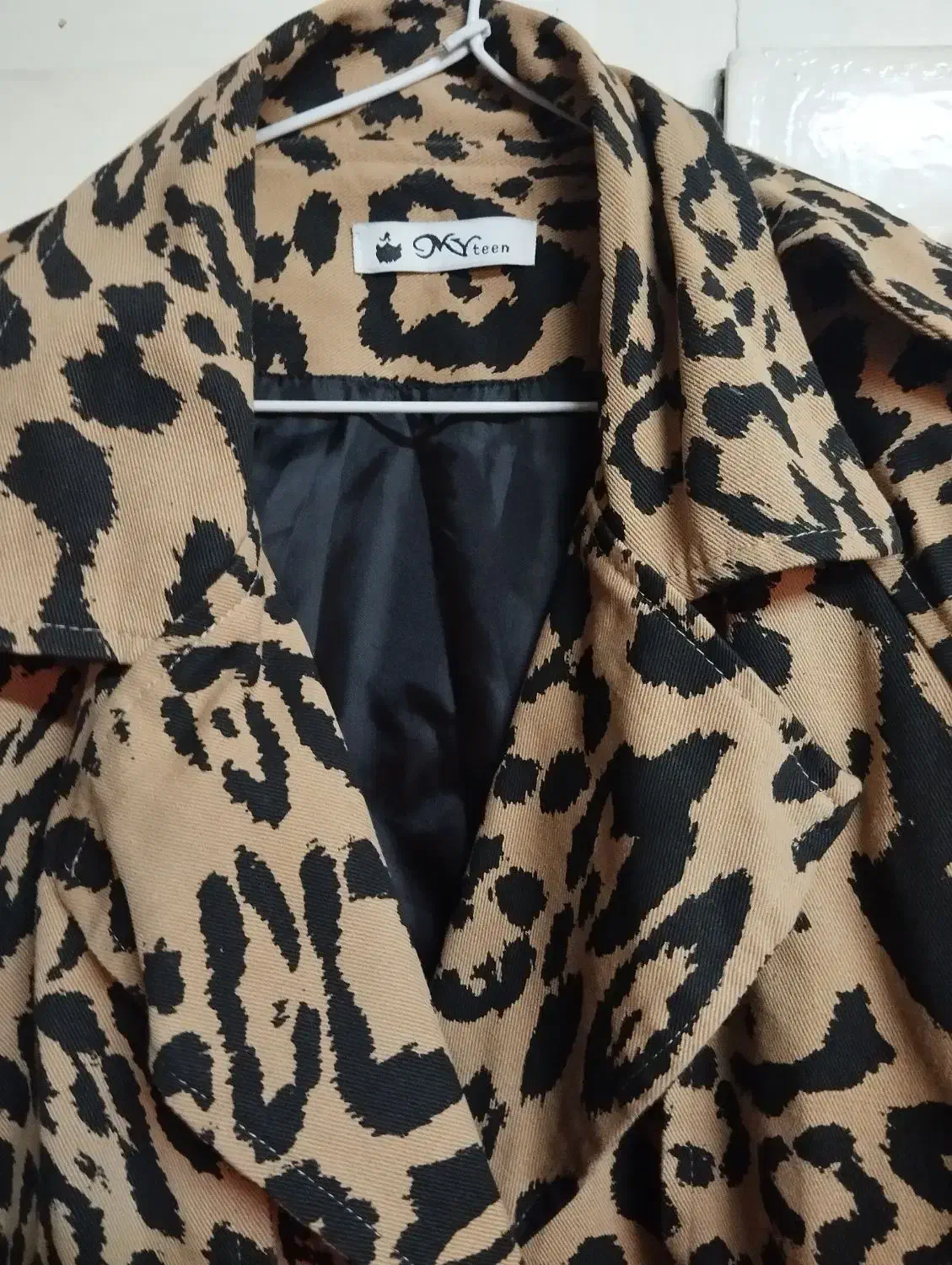 مانتو کتی پلنگی|لباس|رشت, جهاد|دیوار