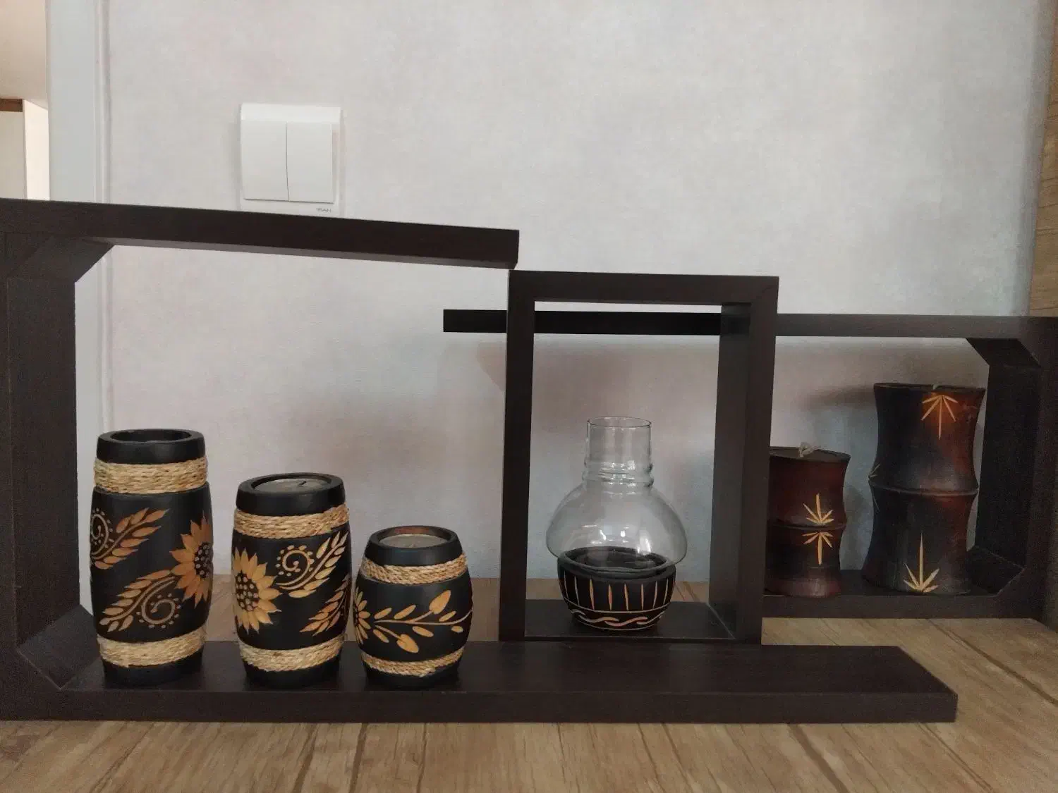 شلف دیواری|صنایع دستی و سایر لوازم تزئینی|شاهین‌شهر, شهرک ردانی پور|دیوار