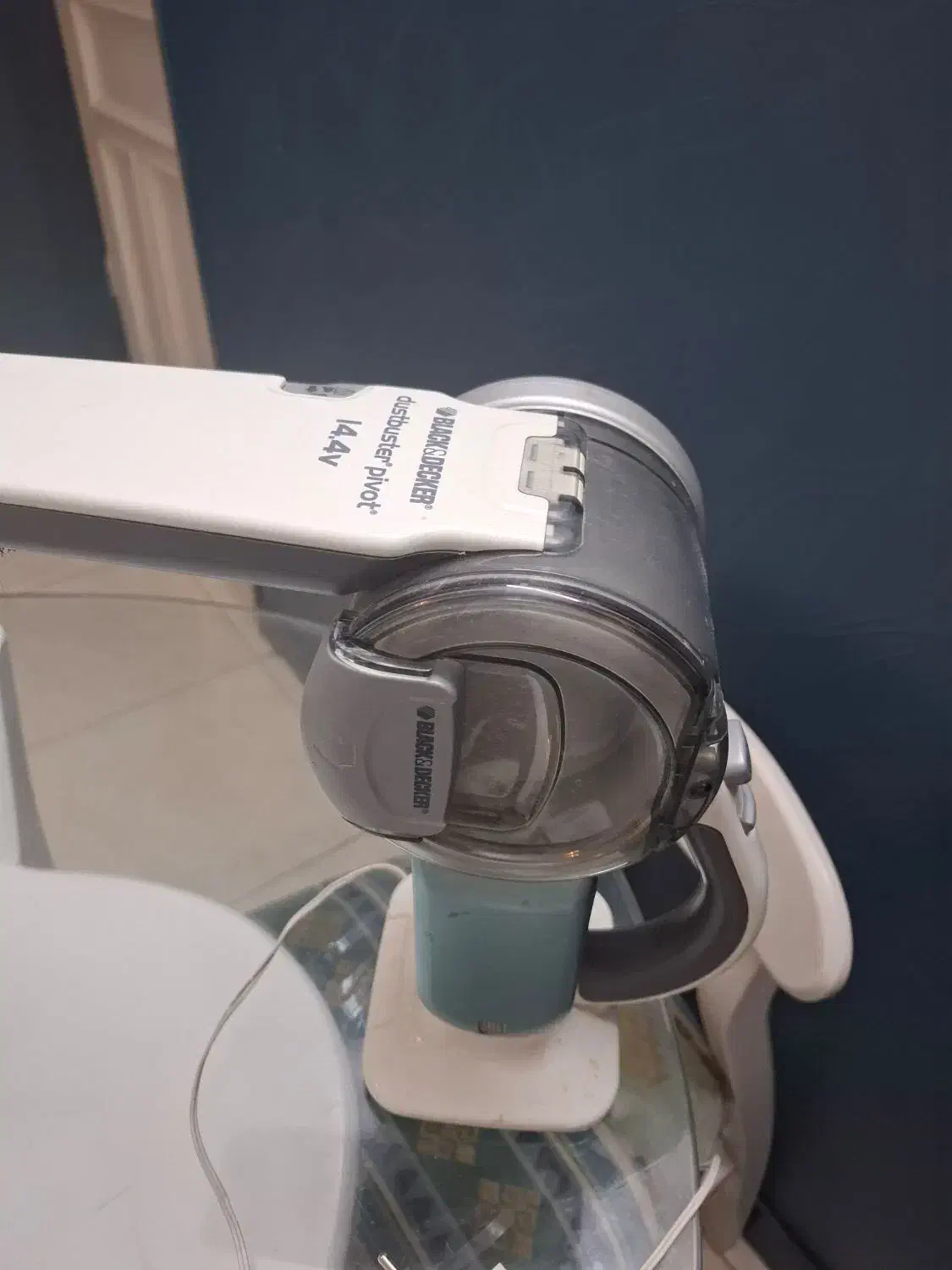 جارو شارژی بلک اند دکر|جاروبرقی، جارو شارژی، بخارشو|شیراز, بعثت|دیوار