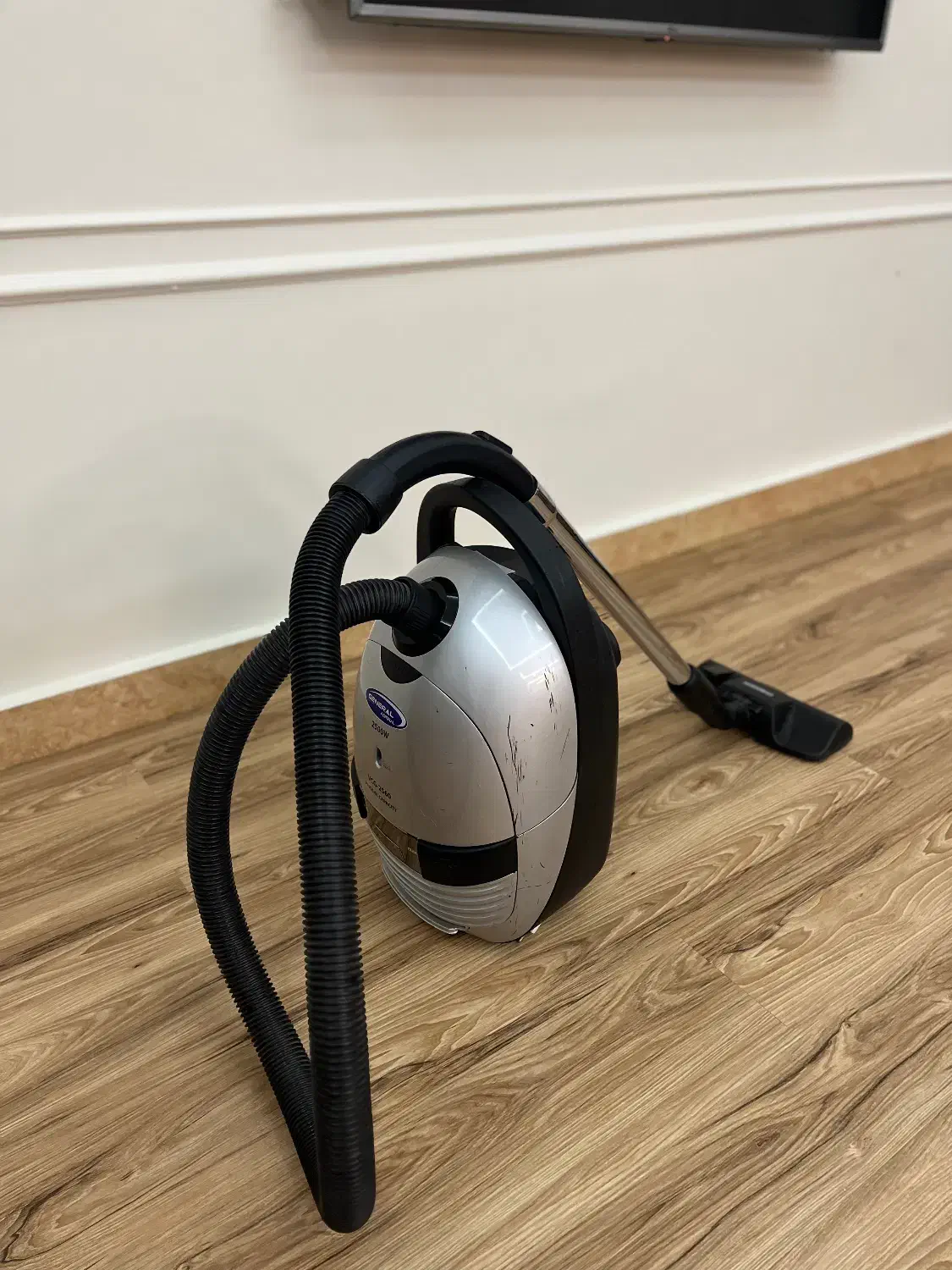 جاروبرقی جنرال ۲۵۰۰ وات|جاروبرقی، جارو شارژی، بخارشو|رشت, گلزاران|دیوار