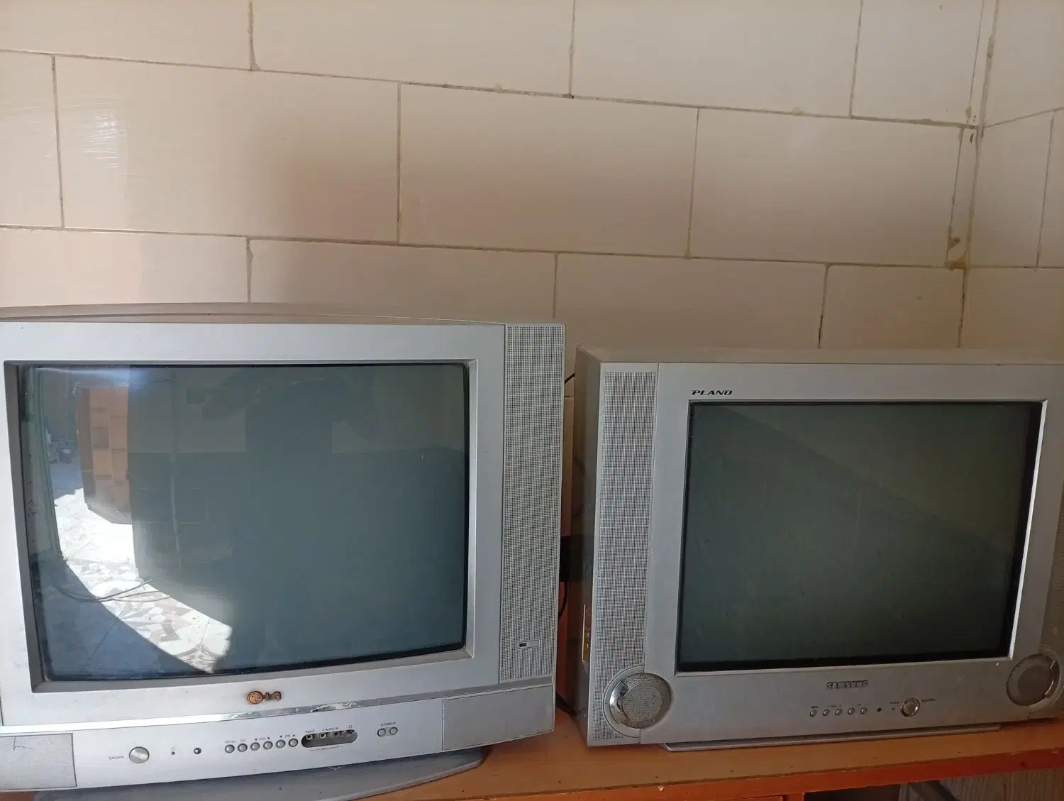 سوسنگرد|تلویزیون و پروژکتور|سوسنگرد, |دیوار