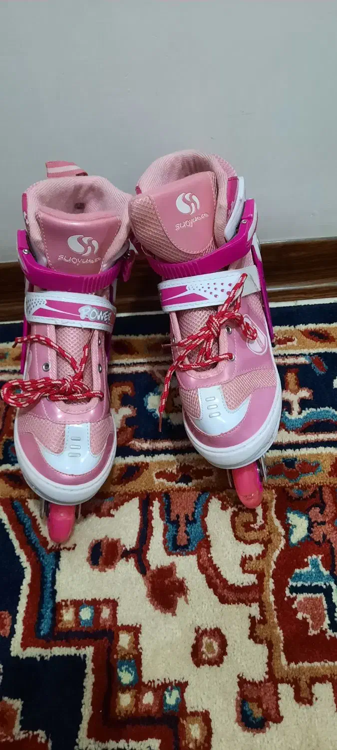 کفش بازی اسکیت خارجی|حراج|اسلامشهر, شهرک سعیدیه|دیوار