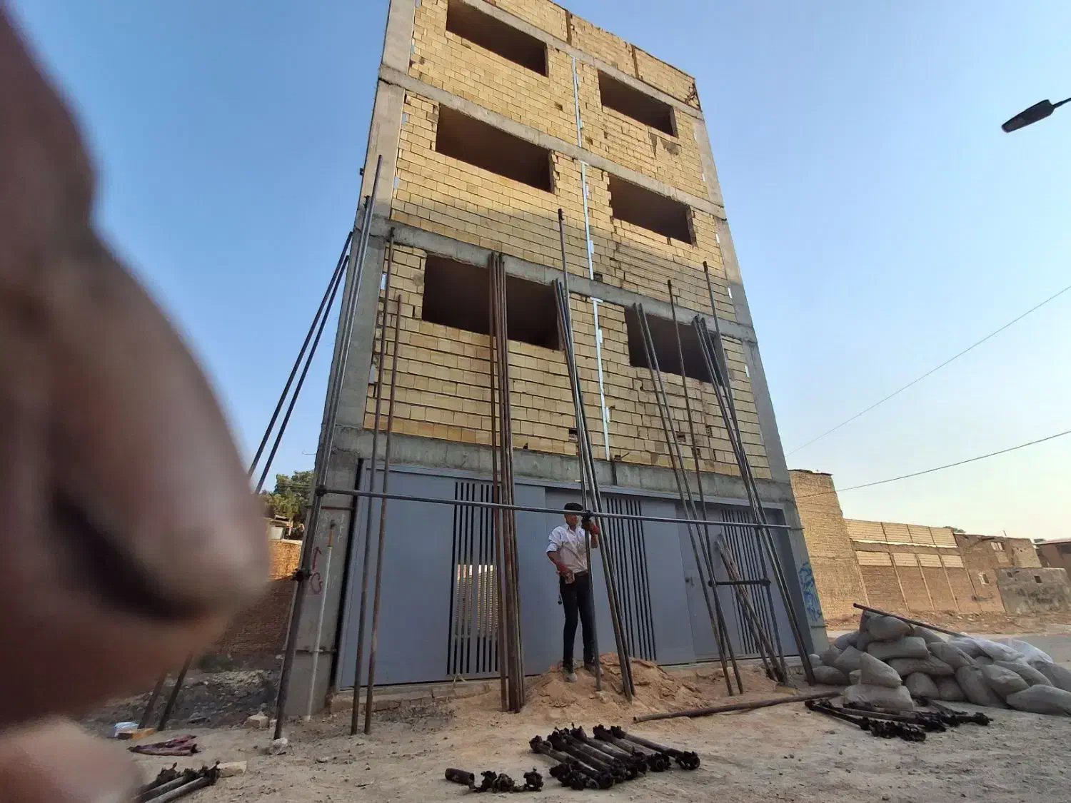 داربست فلزی شبانه‌روزی اصفهان با ایمنی بالا|خدمات پیشه و مهارت|خمینی‌شهر, |دیوار