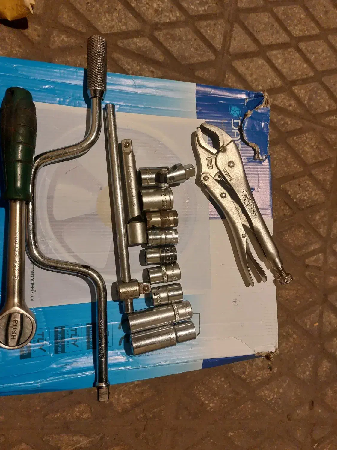 دسته بوکس دوطرفه با بوکس و وسایلش انبر قفلی|ابزارآلات|تهران, حکمت|دیوار