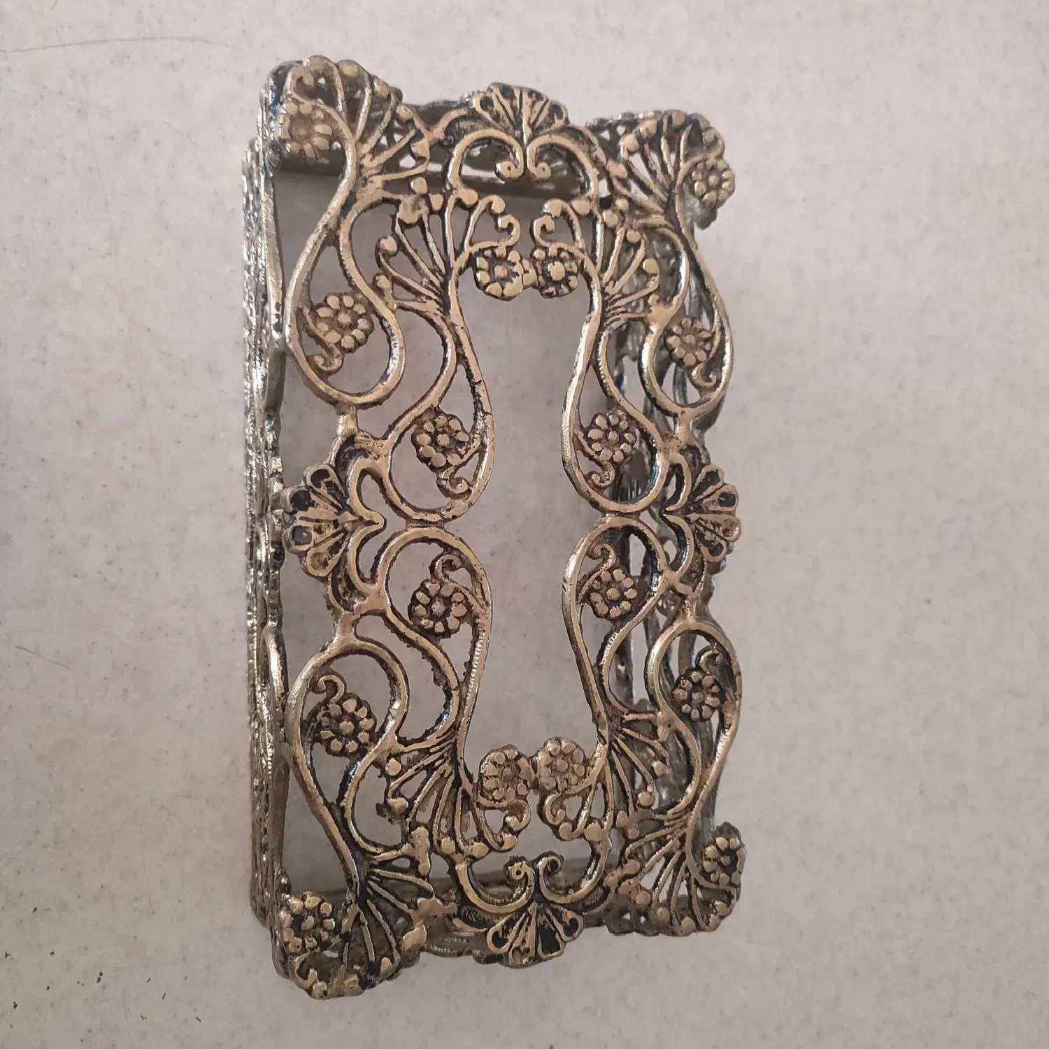 جا دستمال کاغذی برنز قدیمی واصل|صنایع دستی و سایر لوازم تزئینی|همدان, |دیوار