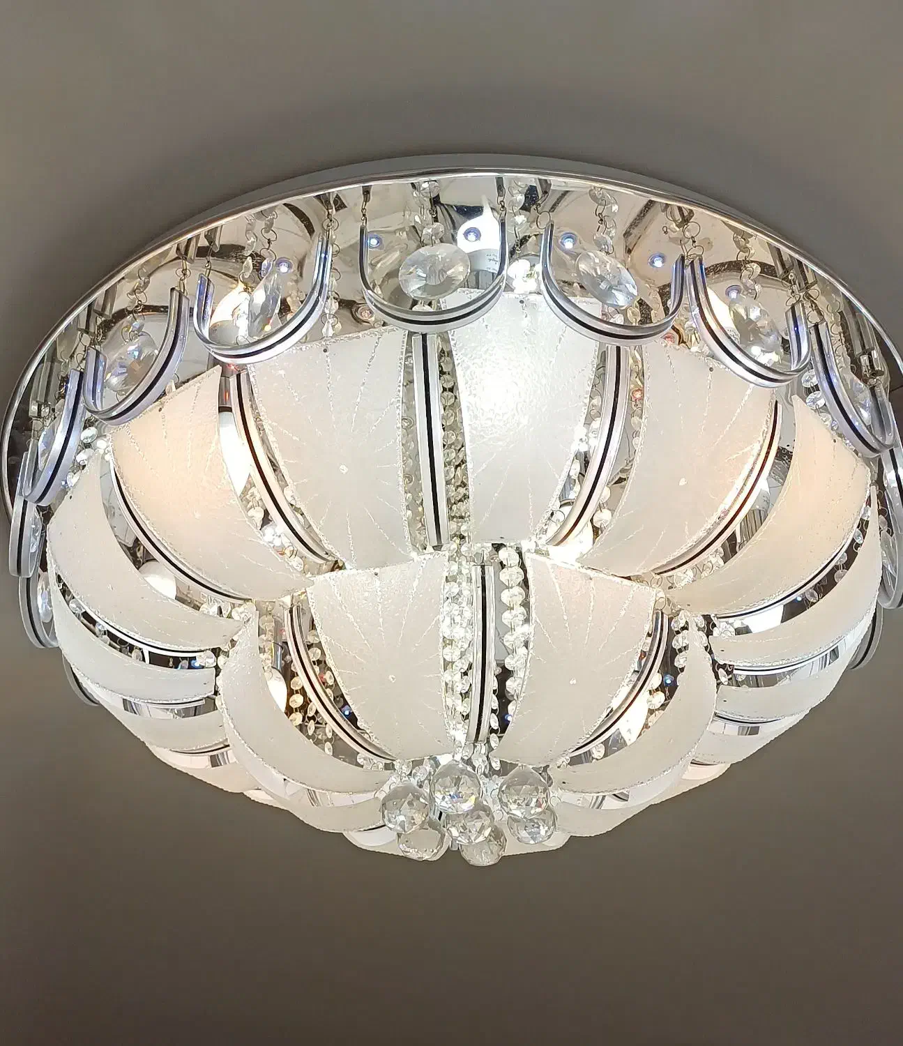 لوستر|لوستر و چراغ آویز|شیراز, عفیف‌آباد|دیوار