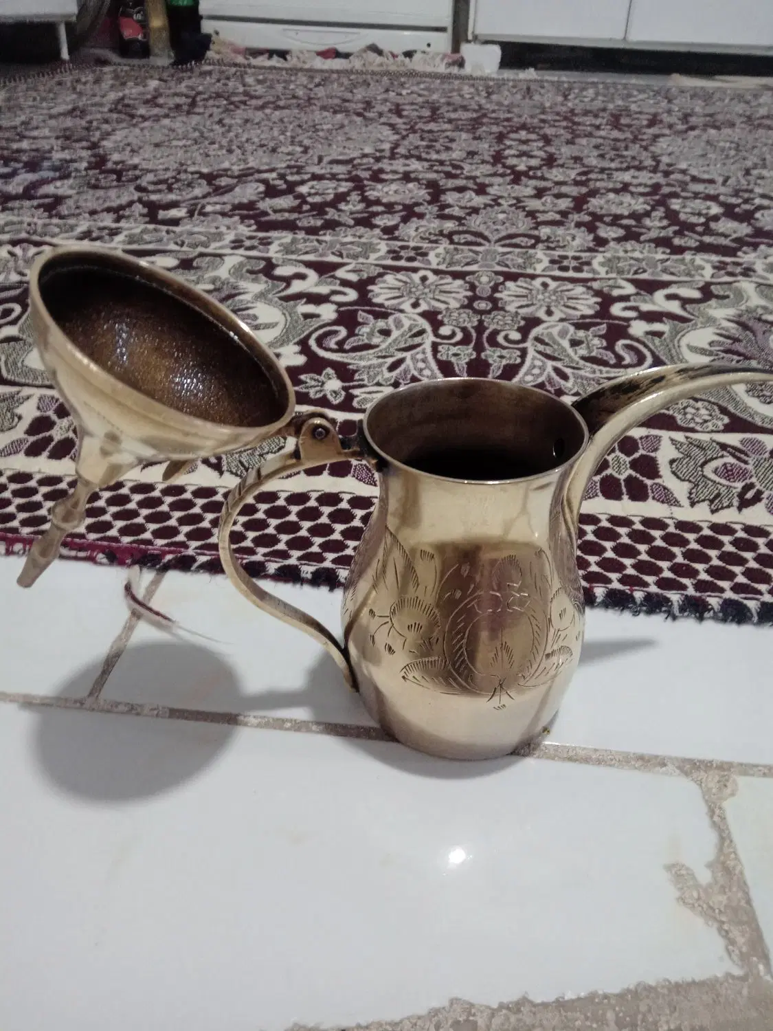 دله|کلکسیون اشیاء عتیقه|چهارباغ, |دیوار