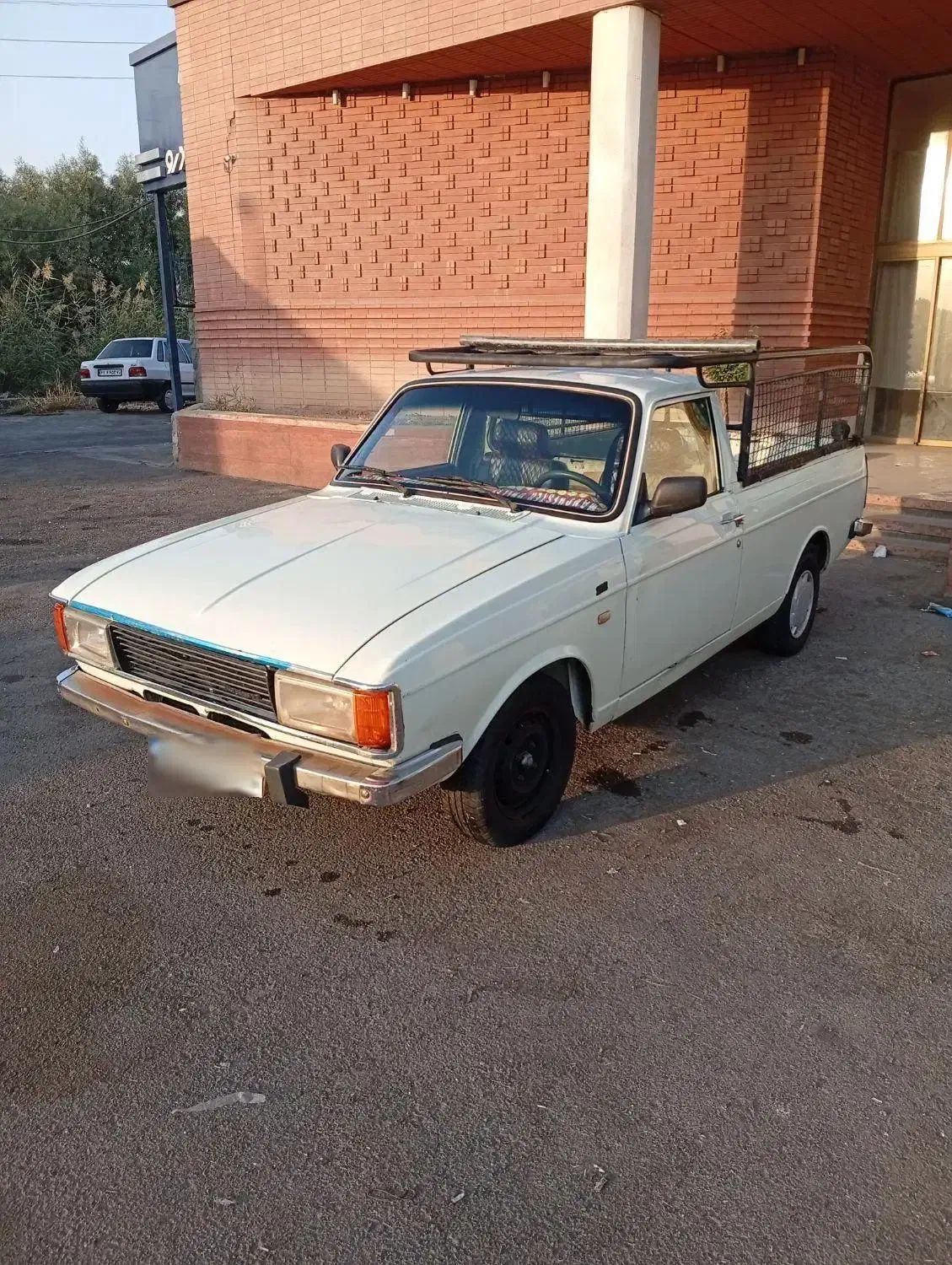 پیکان وانت|خودرو سواری و وانت|قلعه نو, |دیوار