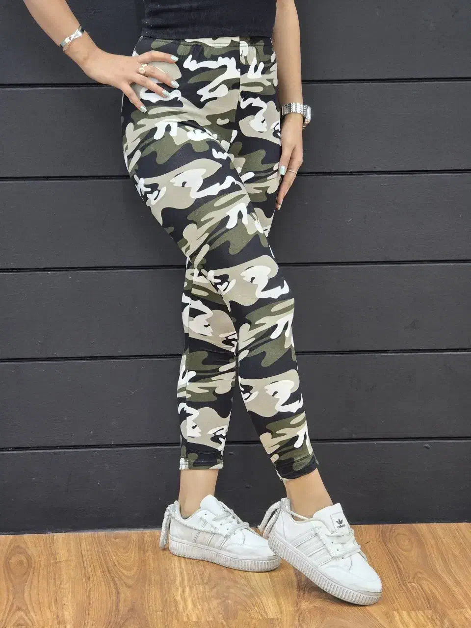 لگ ارتشی|لباس|مشهد, الهیه|دیوار