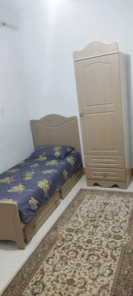 یک سرویس تخت وکمد نوجوان|تخت و سرویس خواب|تاکستان, |دیوار