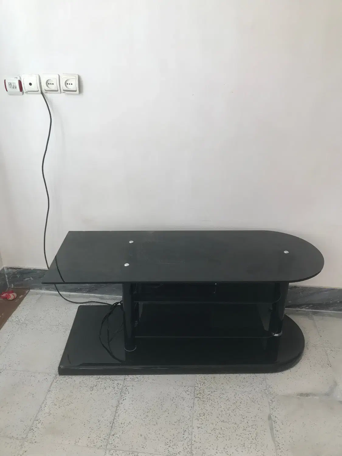 تلویزیون۳۲ اینچ|تلویزیون و پروژکتور|نورآباد ممسنی, |دیوار