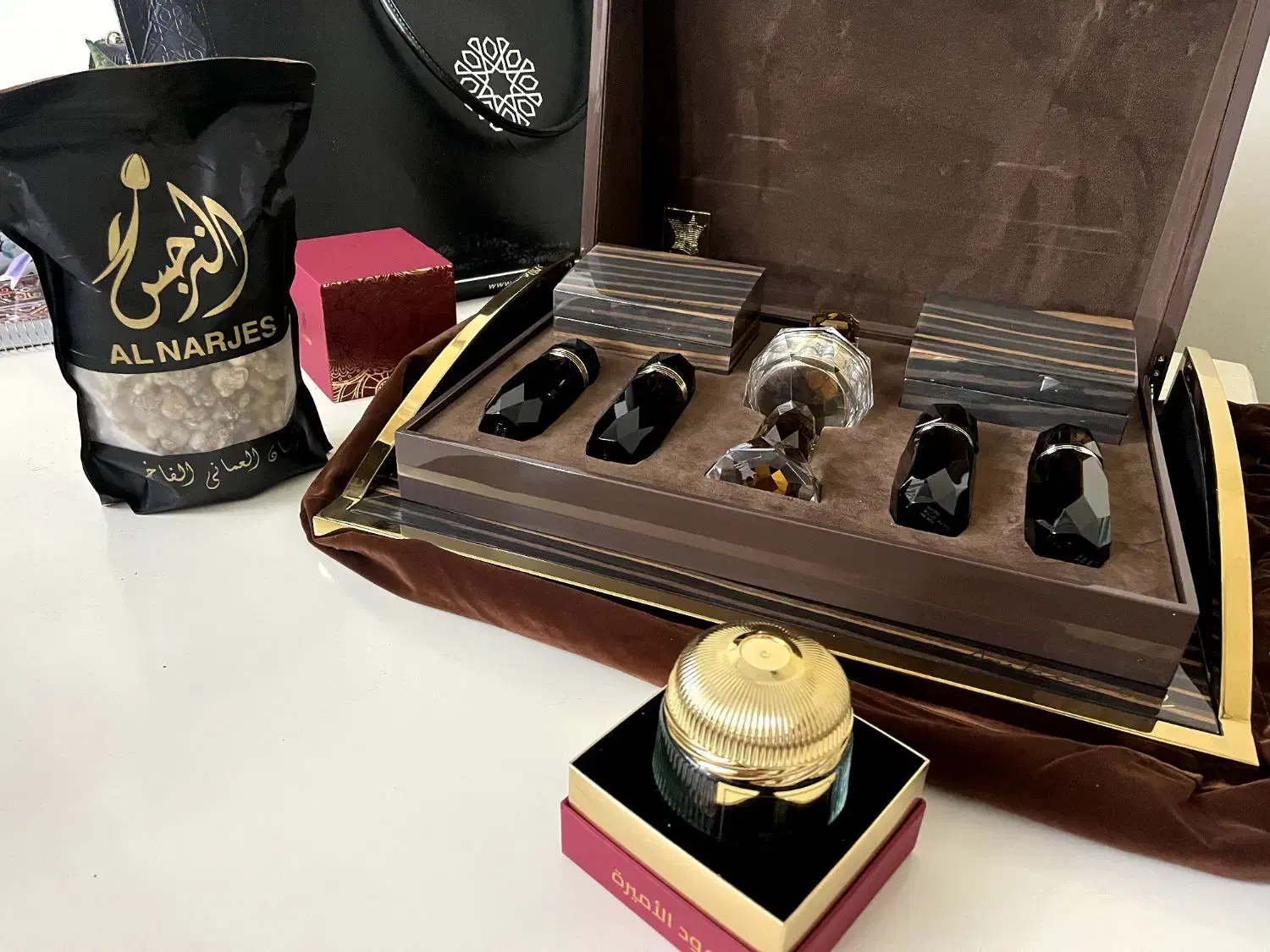 ادکلن ، عود عربی|آرایشی، بهداشتی، درمانی|تهران, سوهانک|دیوار