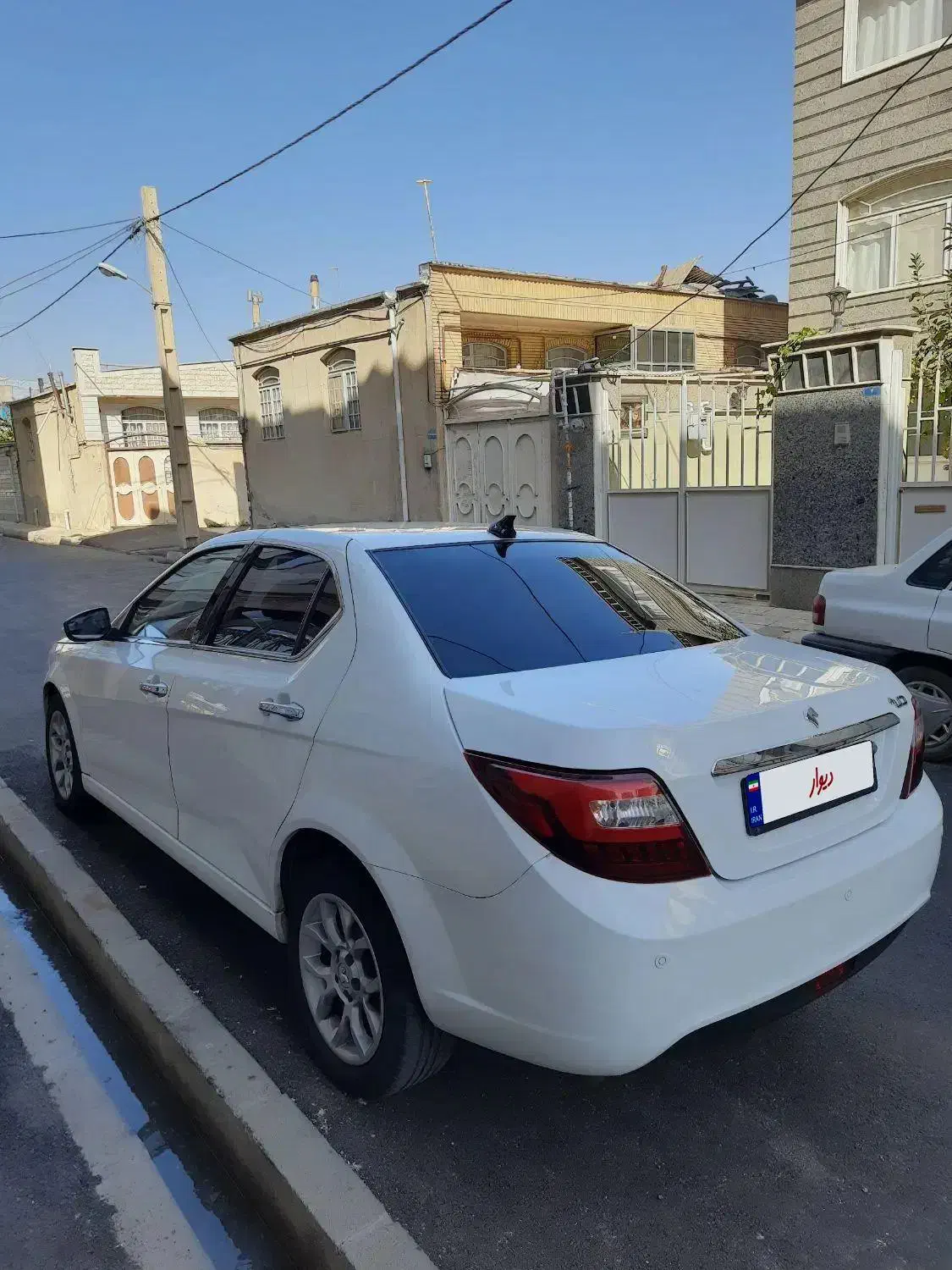 دنا پلاس 6 دنده توربو شارژ سانروف دار|خودرو سواری و وانت|ابهر, |دیوار