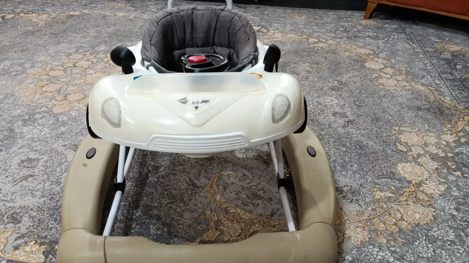 روروئک بچه دسته دار|اسباب و اثاث بچه|زاهدان, |دیوار