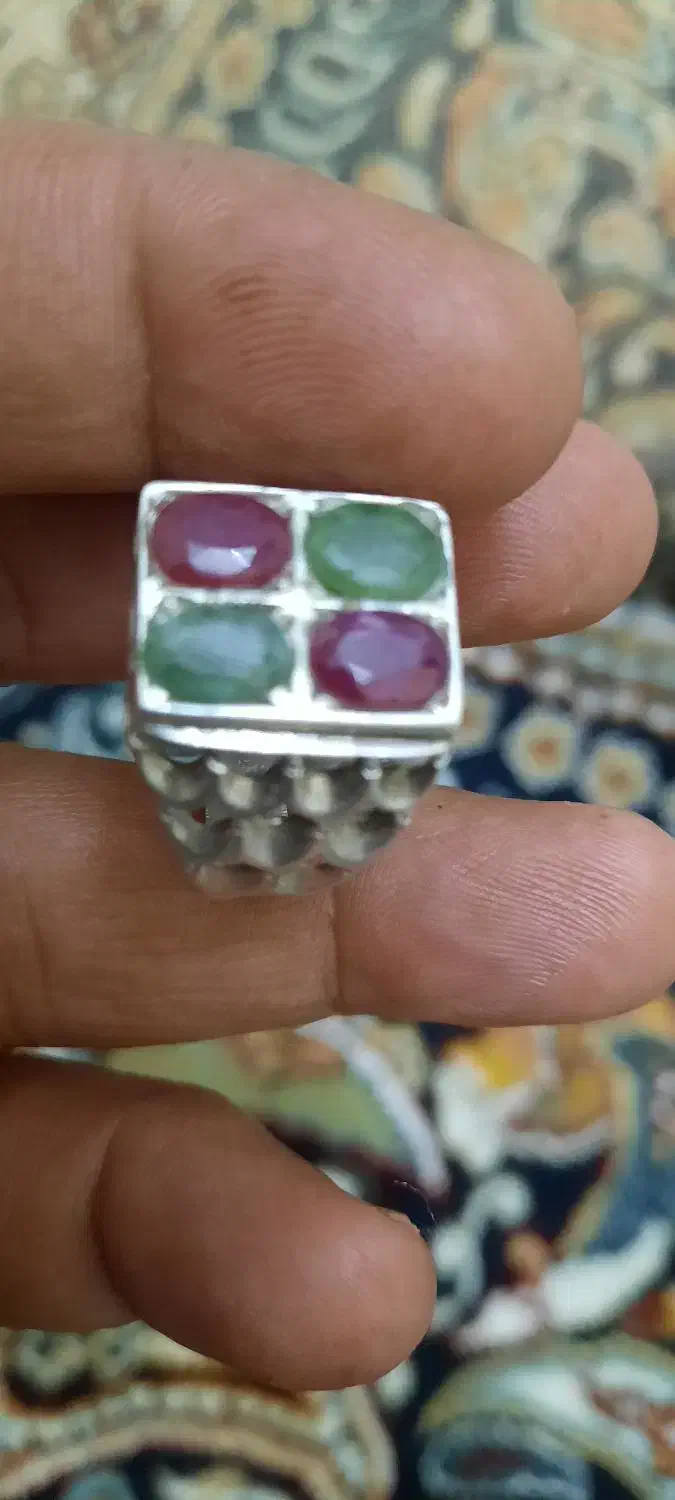 انگشتر چهار نگین دو تا زمرد و دوتا یاقوت|جواهرات|زاهدان, |دیوار