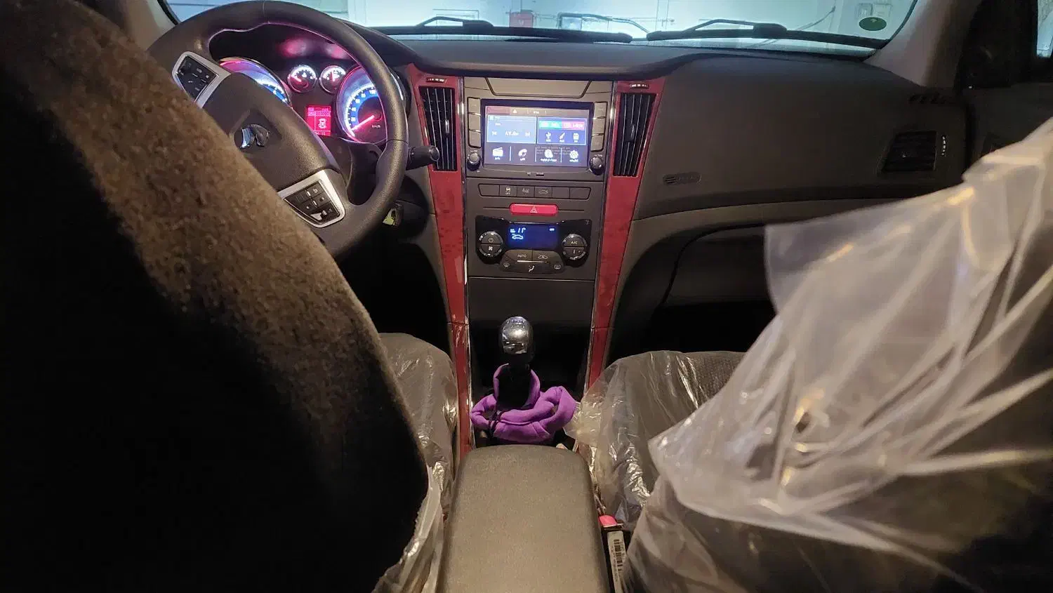 دنا پلاس ۶ دنده دستی آبان ۱۴۰۴|خودرو سواری و وانت|بهار, |دیوار