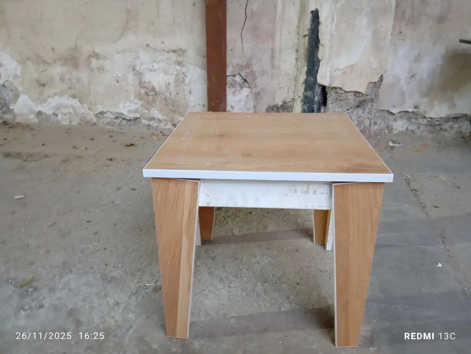 میز عسلی بین مبلی ام دی اف|مبلمان خانگی و میز عسلی|زاهدان, |دیوار