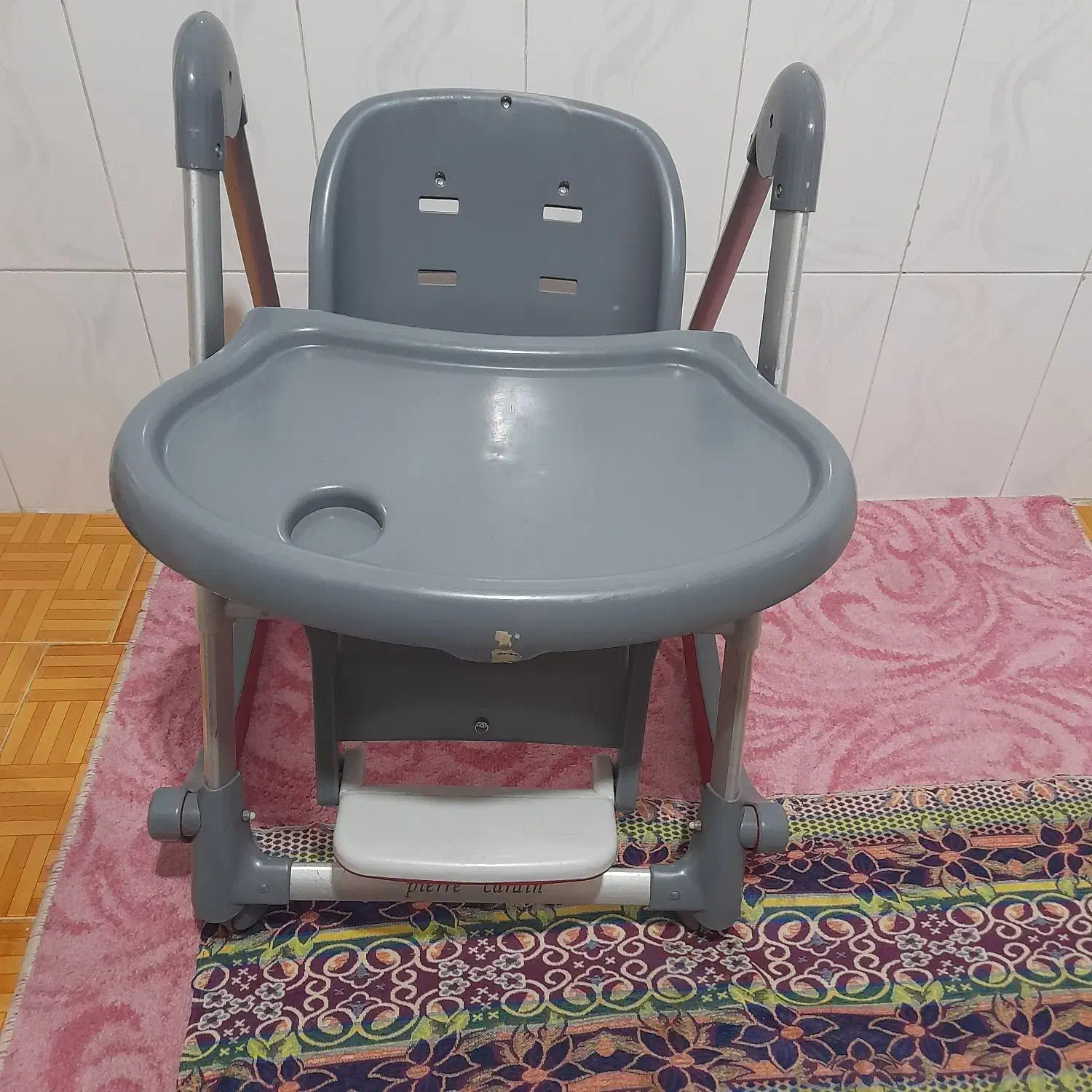 صندلی غذا خوری بچه|تخت و صندلی بچه|وحیدیه, |دیوار