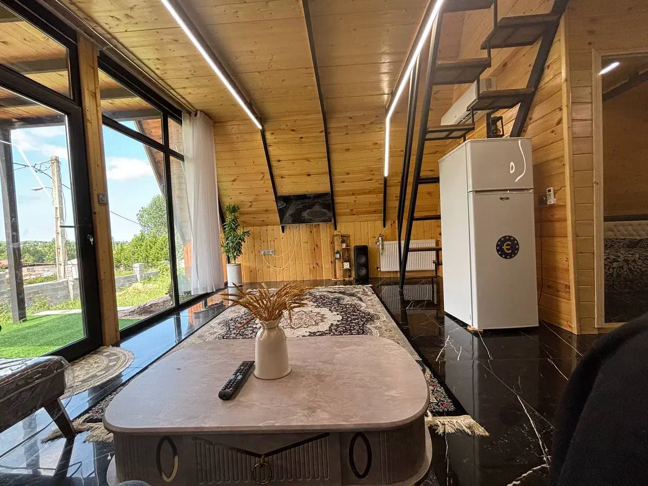 اجاره کلبه سوئیسی ماسال|اجارهٔ کوتاهمدت ویلا و باغ|ماسال, |دیوار