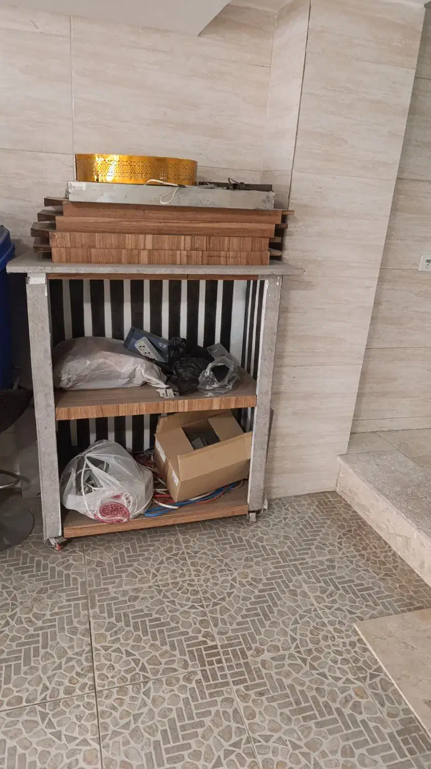 تعدادی میز یکجا باهم|کافی‌شاپ و رستوران|اصفهان, کشاورزی|دیوار