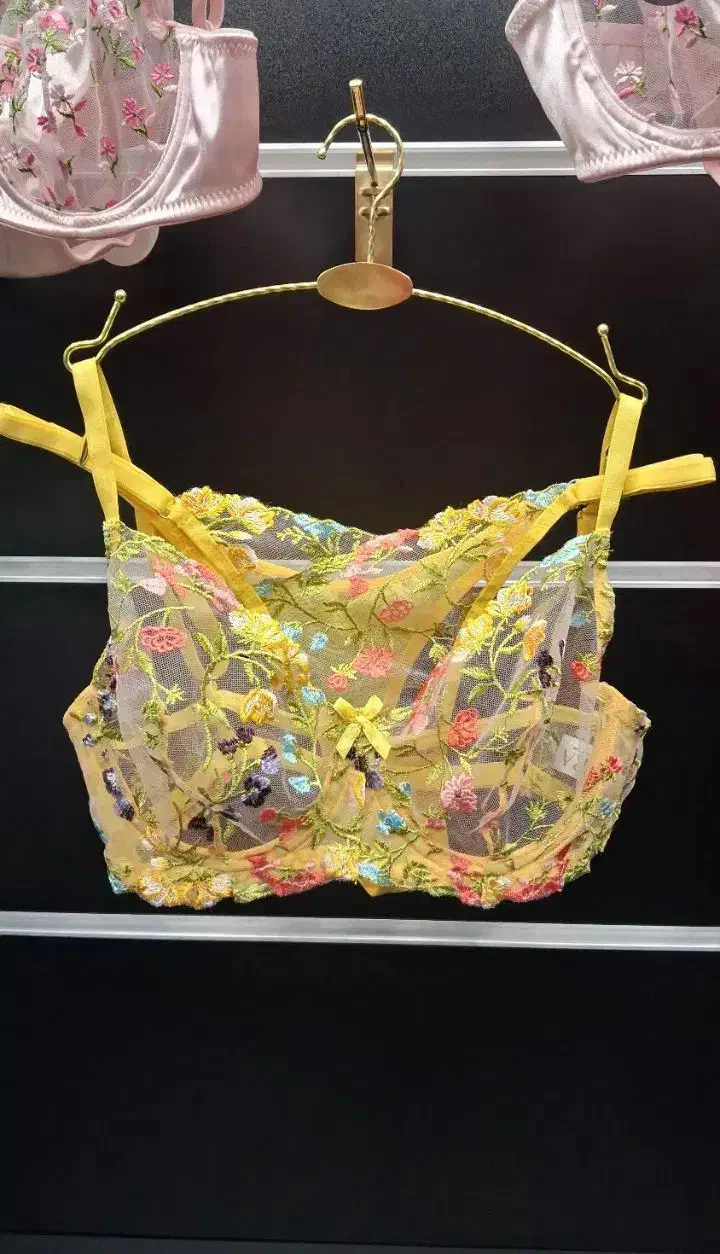 ست سوتین و بادی|لباس|خرم‌آباد, |دیوار