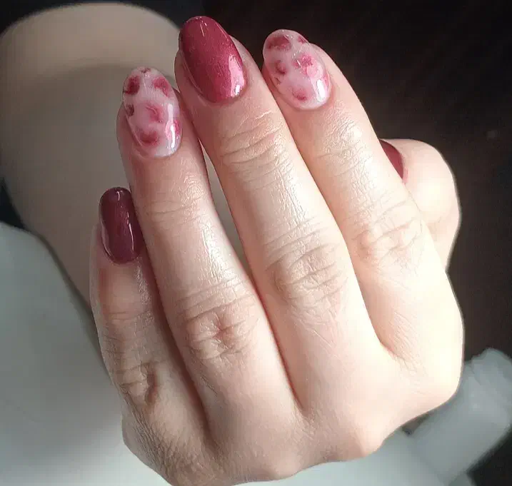 کاشت تخصصی ناخن|خدمات آرایشگری و زیبایی|فومن, |دیوار