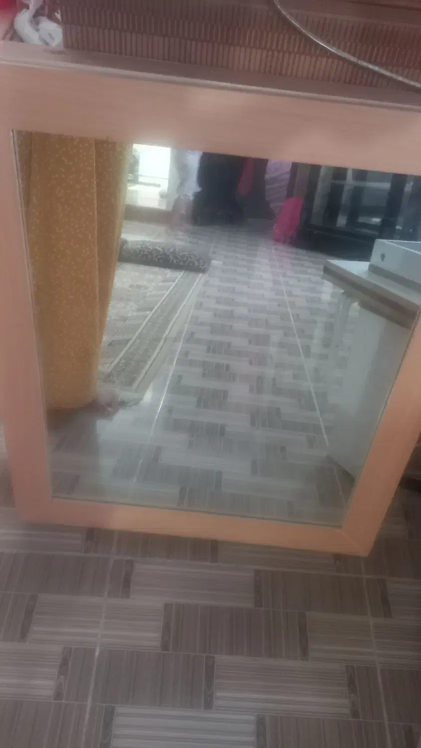 م ی ز . ص ن د ل ی .آ ی ن ه ک ش و دار|مبلمان خانگی و میز عسلی|گرگان, |دیوار