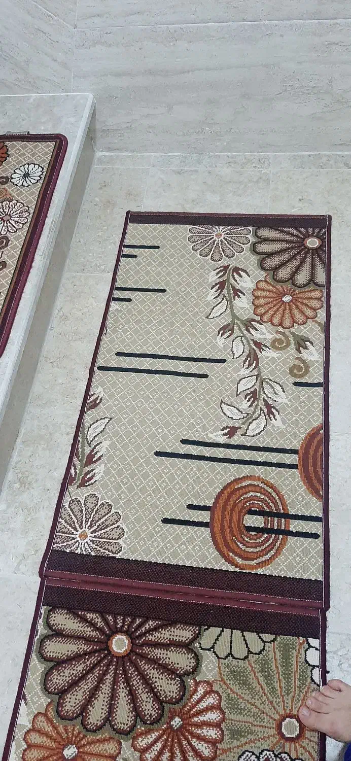 رو پله ای در حد نو|گلیم، جاجیم، گبه|قروه, |دیوار