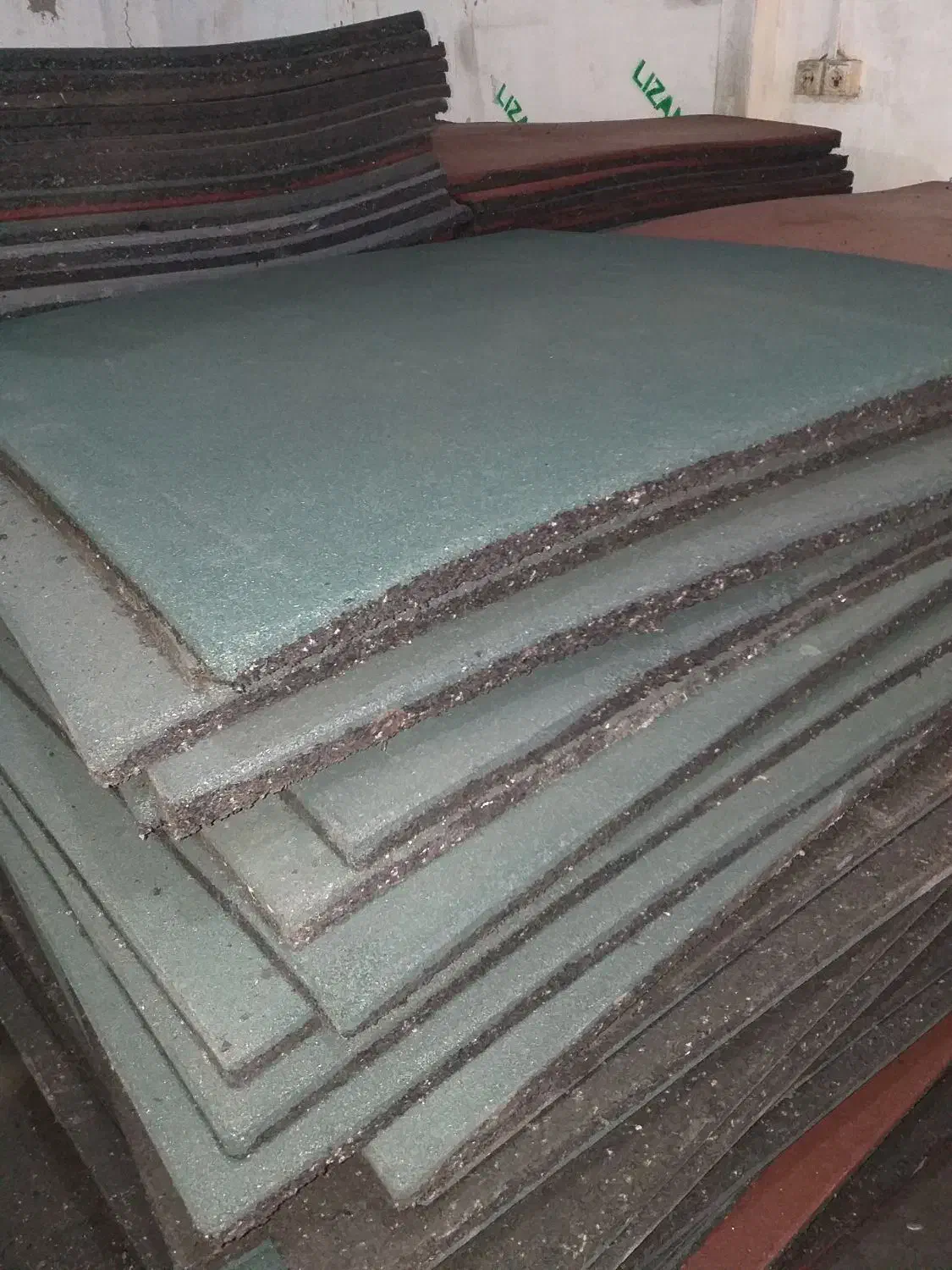 تولید و پخش کفپوش|تجهیزات ورزشی|پردیس, شهرک صنعتی خرمدشت فاز ۷|دیوار