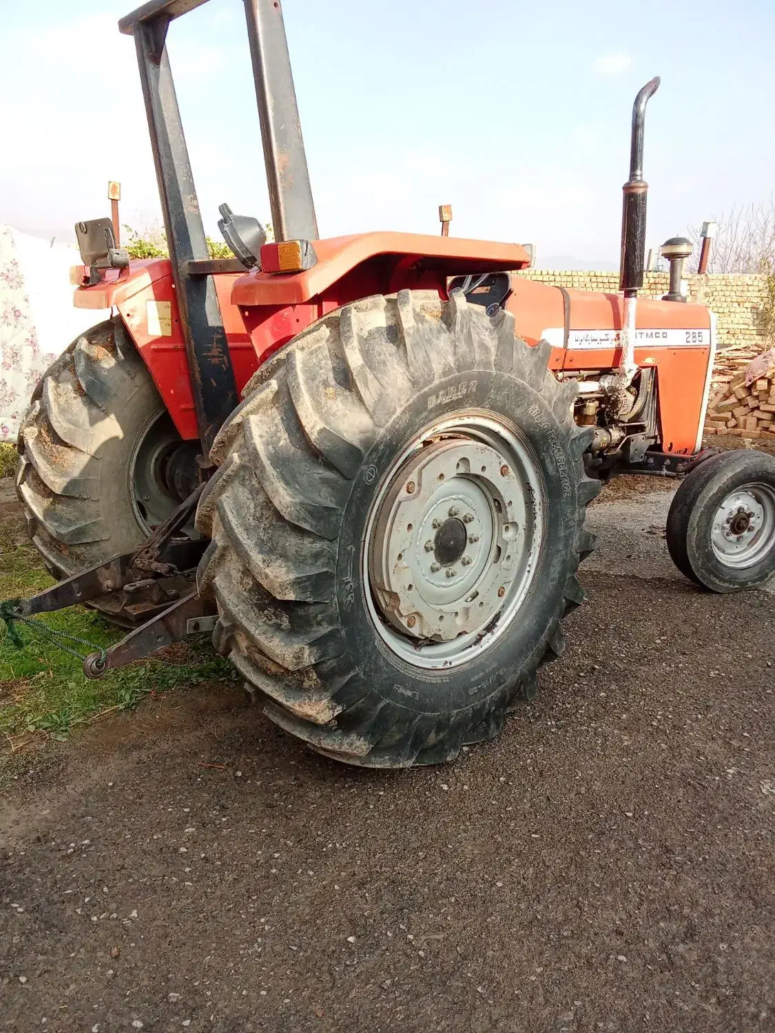 تراکتور ۲۸۵ مدل۸۵|خودرو سنگین|شیروان (لرستان), |دیوار