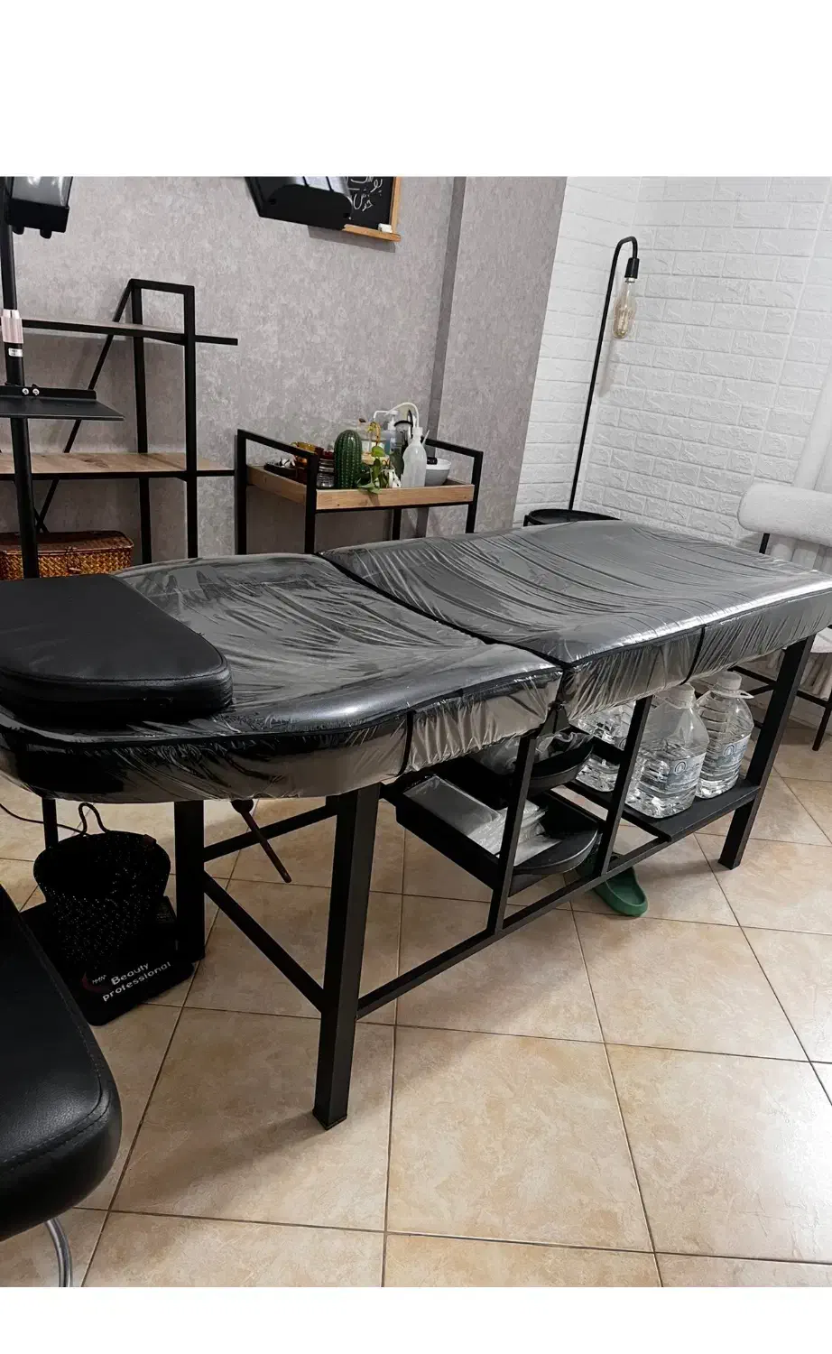 تخت پاکسازی و رگال کاملا نو|آرایشگاه و سالنهای زیبایی|رشت, خمیران زاهدان|دیوار