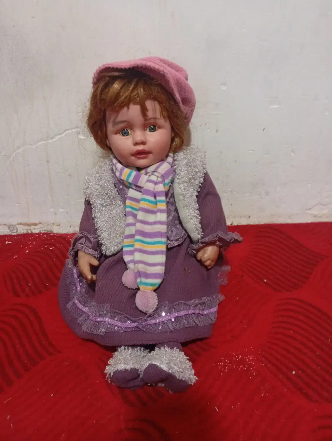 عروسک|اسباببازی بچه|گنبد کاووس, |دیوار