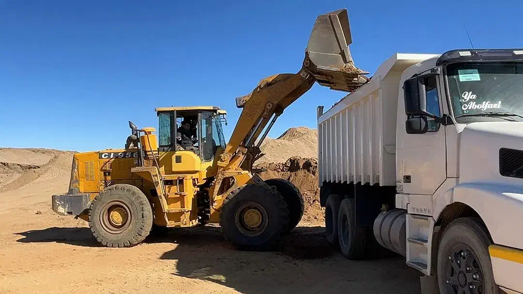 لودر اجاره ای|ماشین‌آلات صنعتی|انگوران, |دیوار