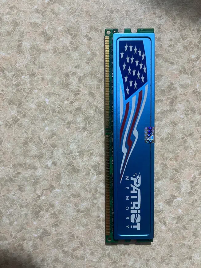 رم پاتریون ۲ گیگ ddr2|قطعات و لوازم جانبی رایانه|تهران, زنجان جنوبی|دیوار