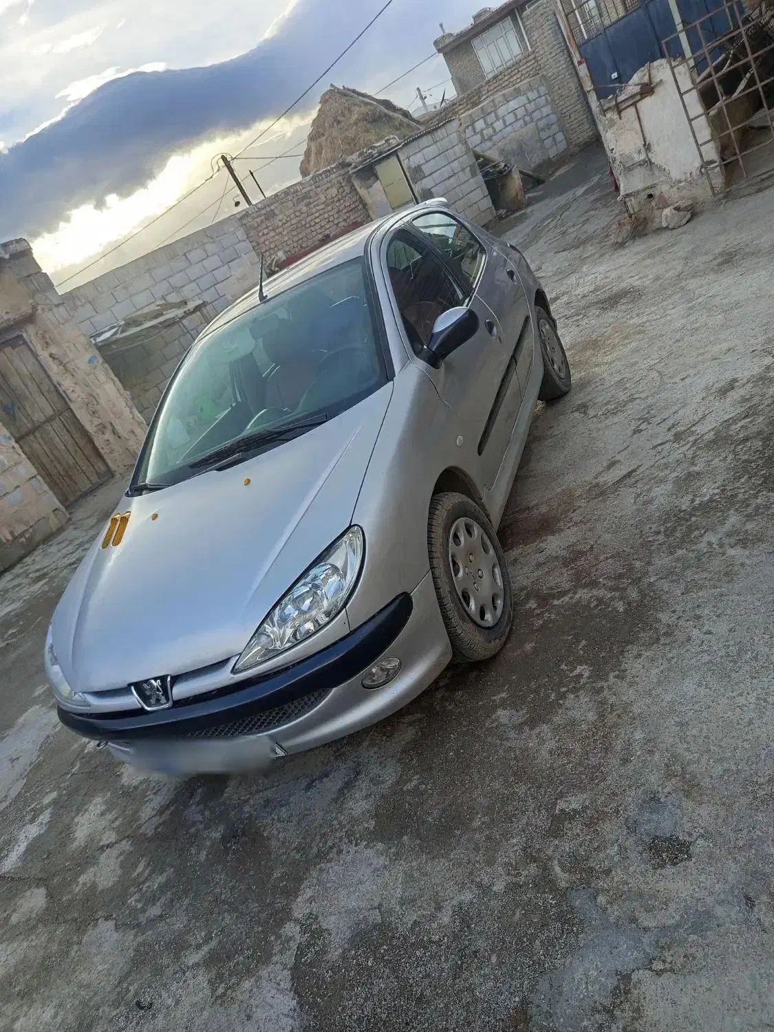 ۲۰۶تیپ۲مدل۸۳خاص|خودرو سواری و وانت|خوی, |دیوار