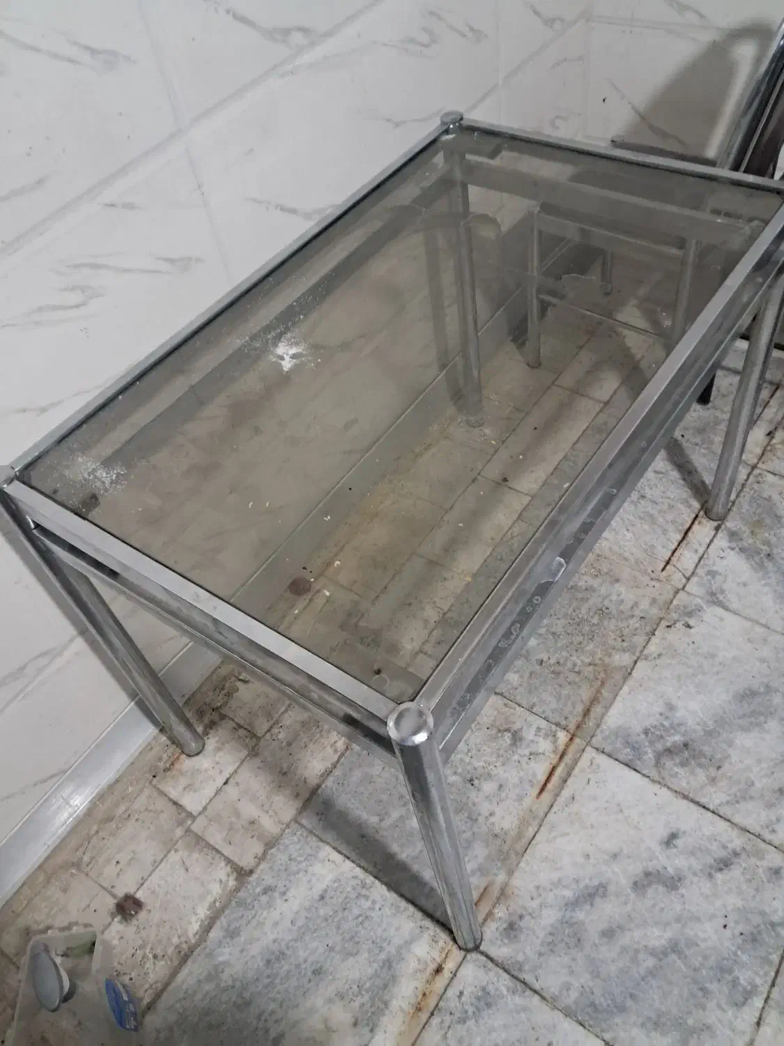 میز|میز و صندلی غذاخوری|فشاپویه, |دیوار