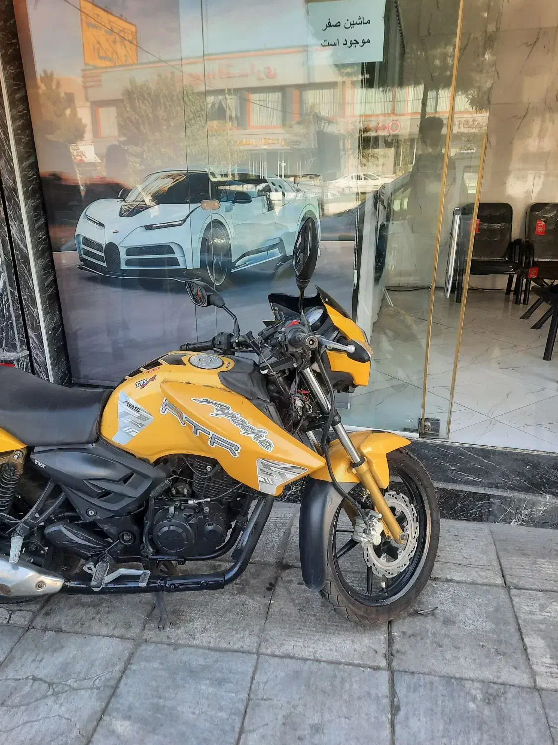 آپاچی مدل ۸۸|موتورسیکلت|بومهن, |دیوار