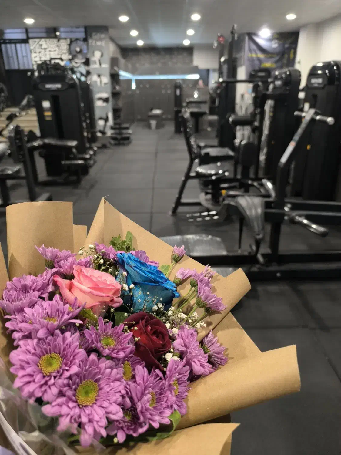 چندنفرخانم مربی باشگاه،منشی،فروشنده،کارآموزبدنسازی|استخدام آموزشی|زاهدان, |دیوار