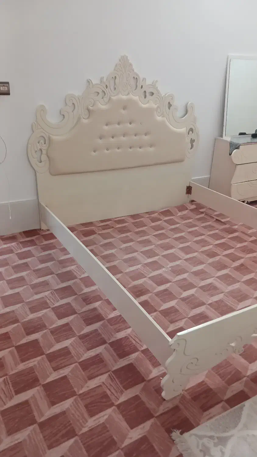 سرویس خواب دو نفره|تخت و سرویس خواب|آران و بیدگل, |دیوار