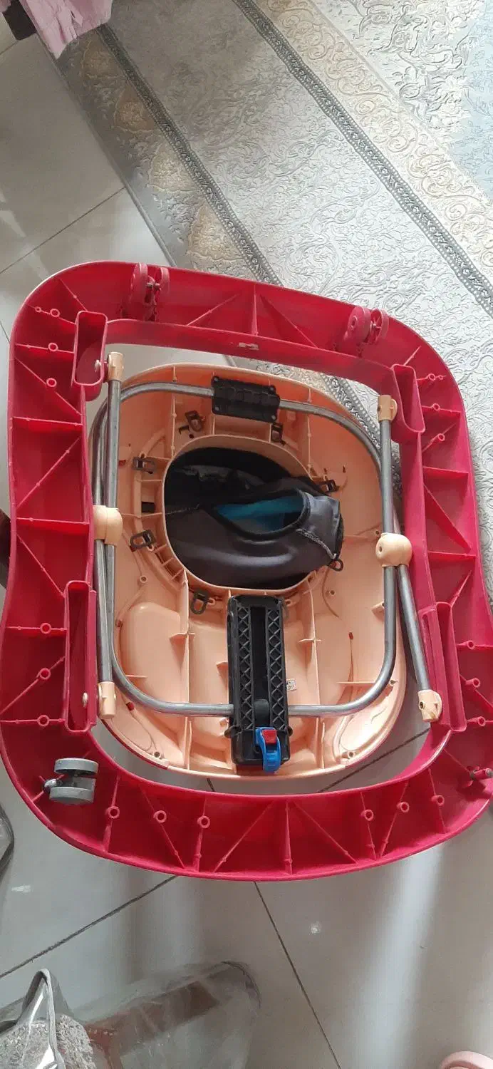 روروئک تمیز،جنس بدنه محکم|اسباب و اثاث بچه|بندر ماهشهر, |دیوار