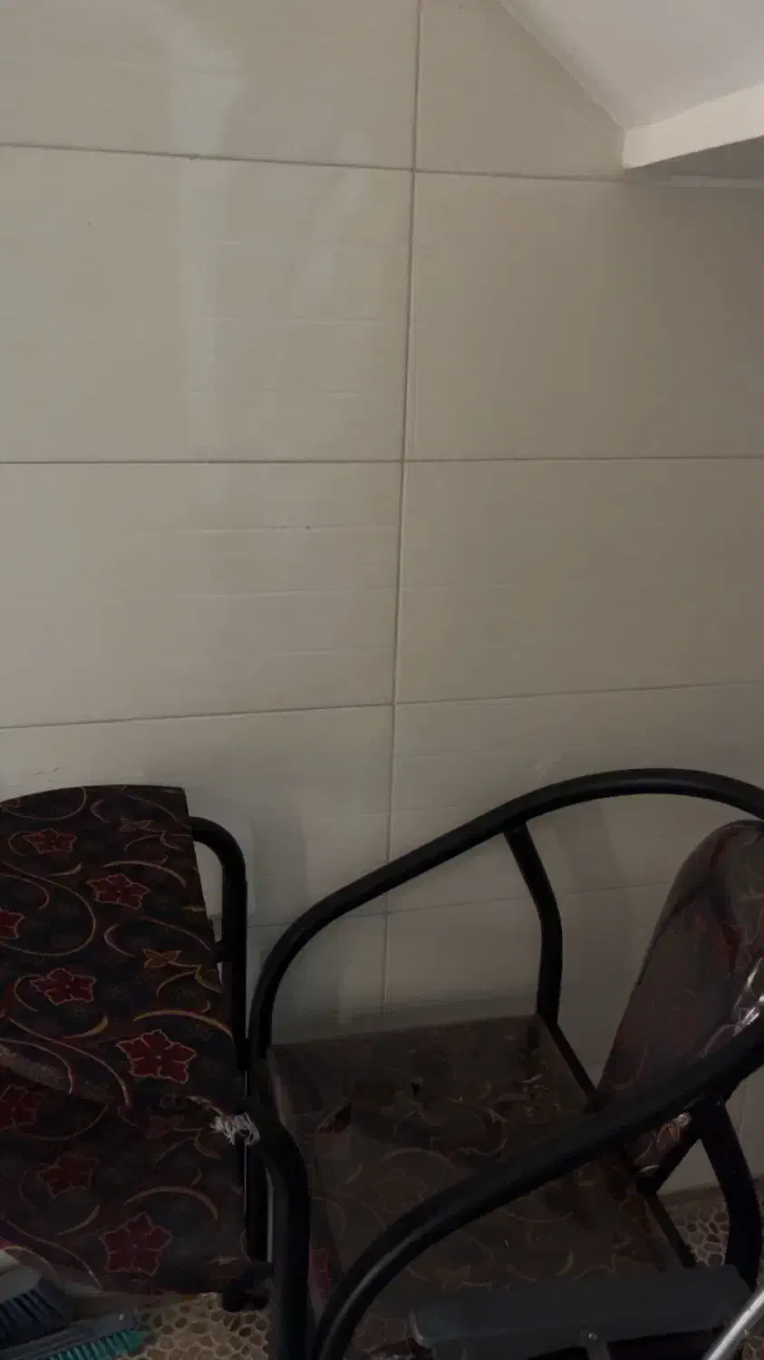 صندلی نماز نو|صندلی و نیمکت|پیر بکران, |دیوار