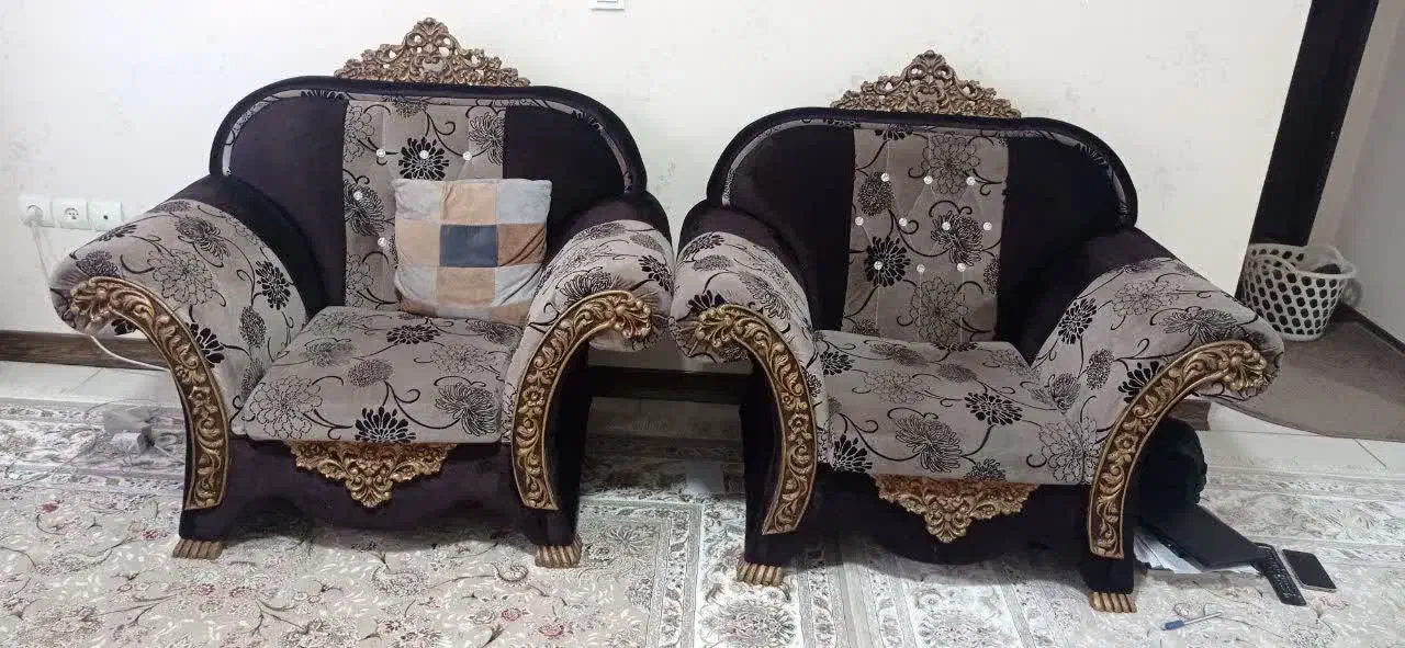 مبل 7نفره نیمه سلطنتی و میز ناهارخوری 4نفره|میز و صندلی غذاخوری|اهواز, پردیس دو|دیوار