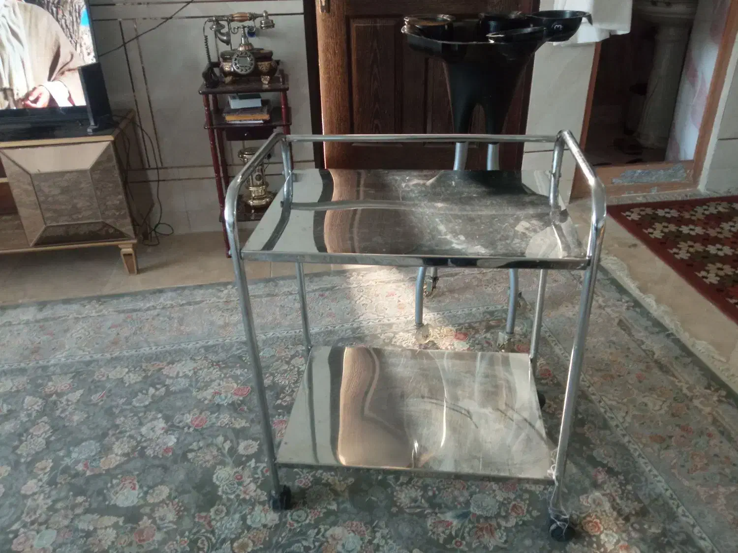 فروش تجهیزات ارایشگاهی|آرایشگاه و سالن‌های زیبایی|خمینی‌شهر, |دیوار